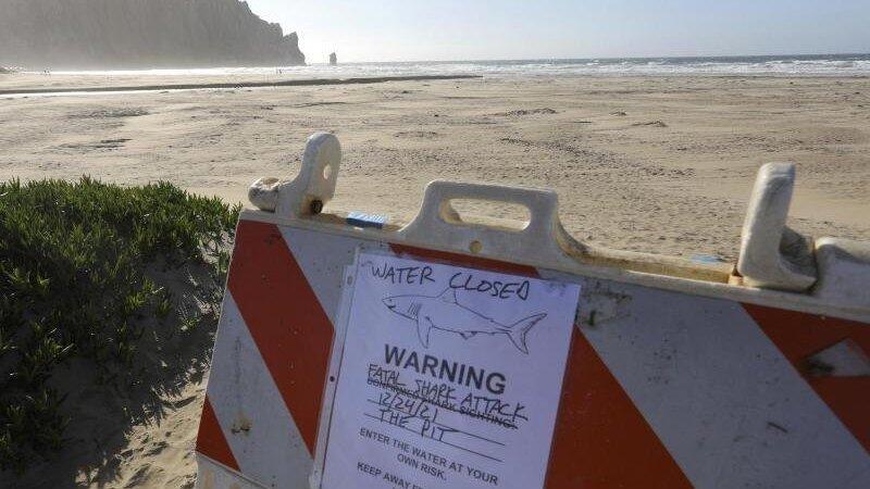Strandsperrung in Morro Bay, Kalifornien.
