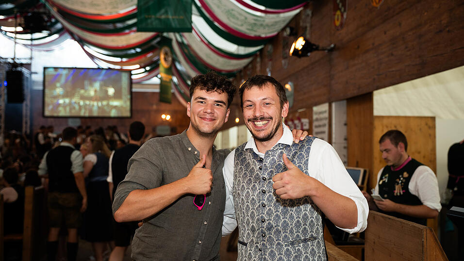 Die Partybilder vom Freitag, 14. August, aus dem Festzelt Weckmann. Die Partybilder vom Freitag, 14. August, aus dem Festzelt Weckmann.