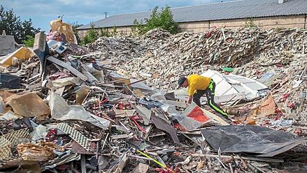 Unter anderem im tschechischen Jir&iacute;kov hatte die Abfallfirma illegal M&uuml;ll entsorgt, der vom Freistaat zur&uuml;ckgeholt werden musste.