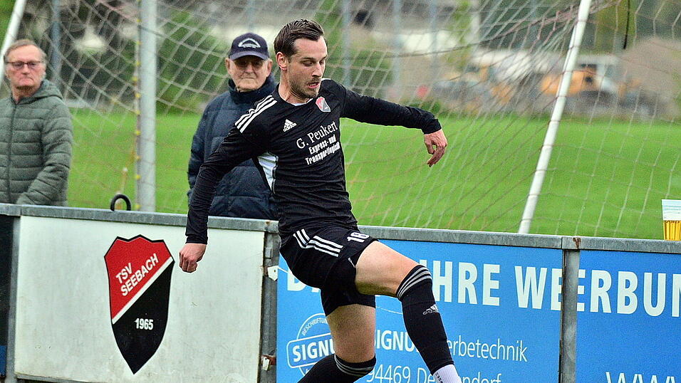 Kilian Grabolle steht beim TSV Seebach nach Verletzungspause wieder zur Verf&uuml;gung und wird im Stadtderby in Deggendorf am Mittwochabend auch Spielzeit bekommen. Der Landesligist hat bisher noch kein Testspiel verloren und wird auch gegen Deggendorf als Favorit in das Spiel gehen.