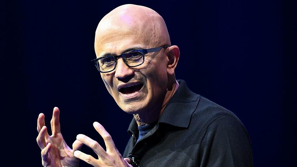 Will in KI eine «Notbremse» einbauen: Microsoft-Chef Satya Nadella. (Archivbild) Will in KI eine «Notbremse» einbauen: Microsoft-Chef Satya Nadella. (Archivbild)