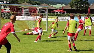 Neben viel Techniktraining stand auch das Fußballspielen hoch im Kurs.