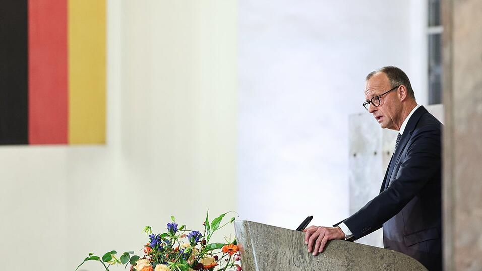 Kanzler Merz würdigte Friedrich von Metzler für sein Wirken als Mäzen Kanzler Merz würdigte Friedrich von Metzler für sein Wirken als Mäzen