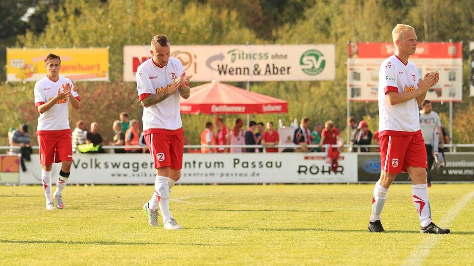 Der Jahn kommt bei Schalding-Heining nicht über ein 0:0 hinaus. Der Jahn kommt bei Schalding-Heining nicht über ein 0:0 hinaus.
