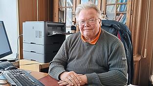 Peter Bäumel sagt, er möchte die Praxis am Gerzener Marktplatz bis zum Jahresende abwickeln, wenn sich kein Nachfolger finde.