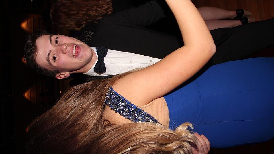 Die Bilder vom Abschlussball der Tanzschule Seidel in der Fraunhofer-Halle am 28. November. Die Bilder vom Abschlussball der Tanzschule Seidel in der Fraunhofer-Halle am 28. November.