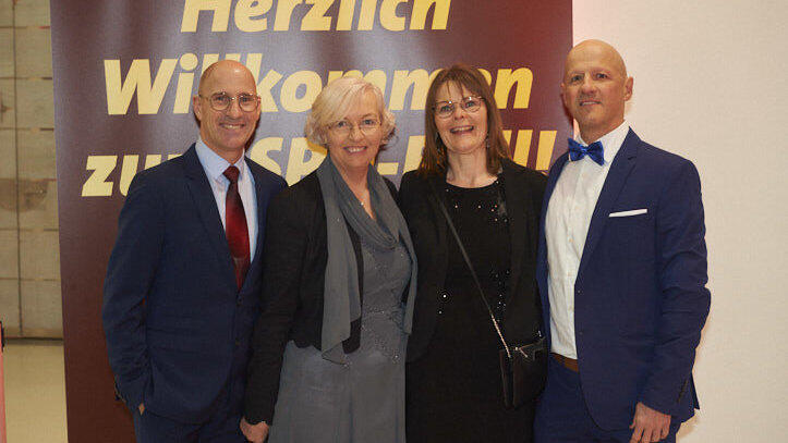 Mit dem SPD-Ball wurde am Samstag die Ballsaison in Straubing eröffnet. Mit dem SPD-Ball wurde am Samstag die Ballsaison in Straubing eröffnet.