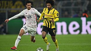 Karim Adeyemi will laut Medienberichten zum FC Barcelona wechseln. Karim Adeyemi will laut Medienberichten zum FC Barcelona wechseln.