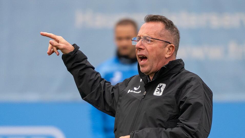 «Löwen»-Trainer Markus Kauczinski musste mit seinem Team eine klare Niederlage in Regensburg hinnehmen. (Archivbild) «Löwen»-Trainer Markus Kauczinski musste mit seinem Team eine klare Niederlage in Regensburg hinnehmen. (Archivbild)