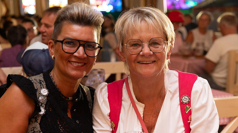 Die Partybilder vom Dienstag, 11. August, aus dem Festzelt Greindl. Die Partybilder vom Dienstag, 11. August, aus dem Festzelt Greindl.
