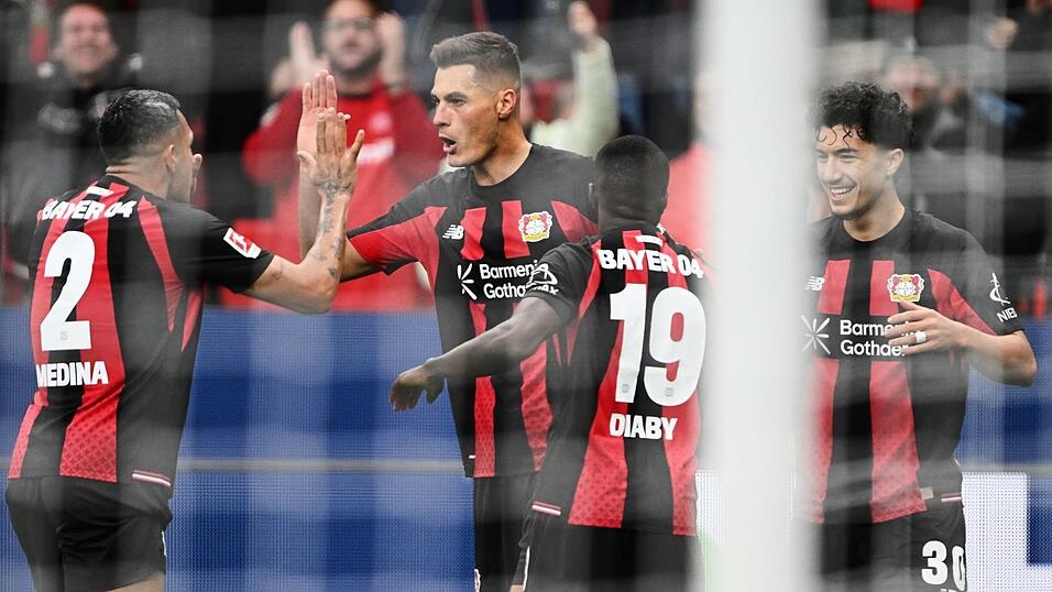 Kurz nach dem Rückstand traf Ibrahim Maza nach Vorarbeit von Patrik Schick zum 1:1. Kurz nach dem Rückstand traf Ibrahim Maza nach Vorarbeit von Patrik Schick zum 1:1.