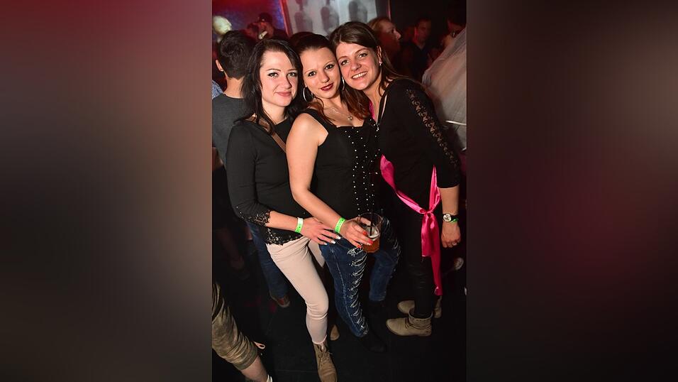 Schickes Parytvolk im Stars am Samstag in Landshut