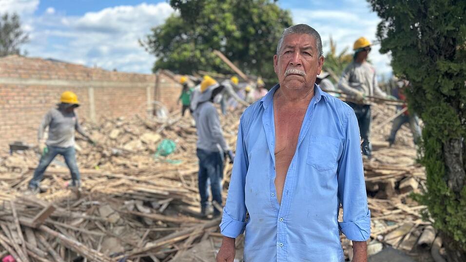 José Omar Duque hat sein Haus nach dem Erdbeben verloren. José Omar Duque hat sein Haus nach dem Erdbeben verloren.