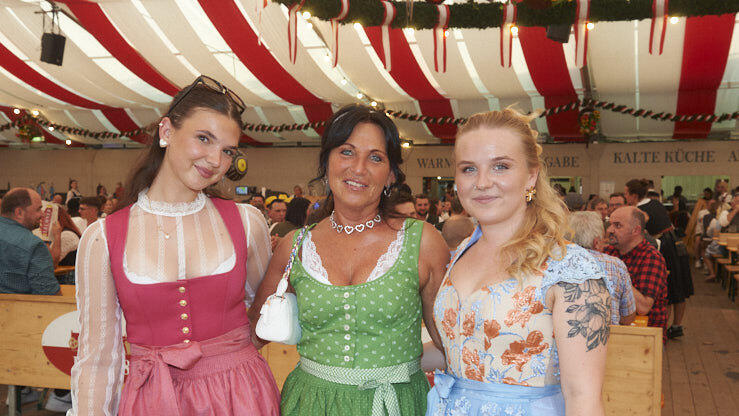 Die Partybilder vom Donnerstag, 14. August, aus dem Festzelt Lechner. Die Partybilder vom Donnerstag, 14. August, aus dem Festzelt Lechner.