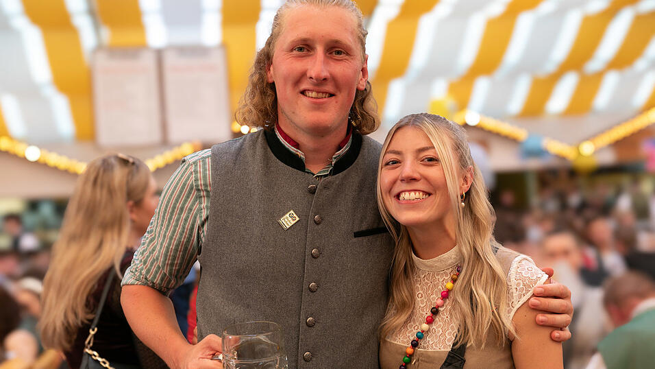 Die Partybilder vom Samstag, 9. August, aus dem Festzelt Nothaft. Die Partybilder vom Samstag, 9. August, aus dem Festzelt Nothaft.