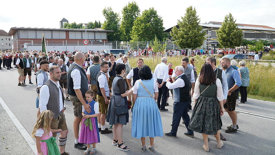 Am Freitag startete das Landauer Volksfest.