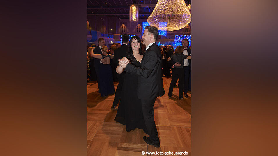 Feiern k&ouml;nnen sie, die Wirtschaftsjunioren - hier ist der Beweis!