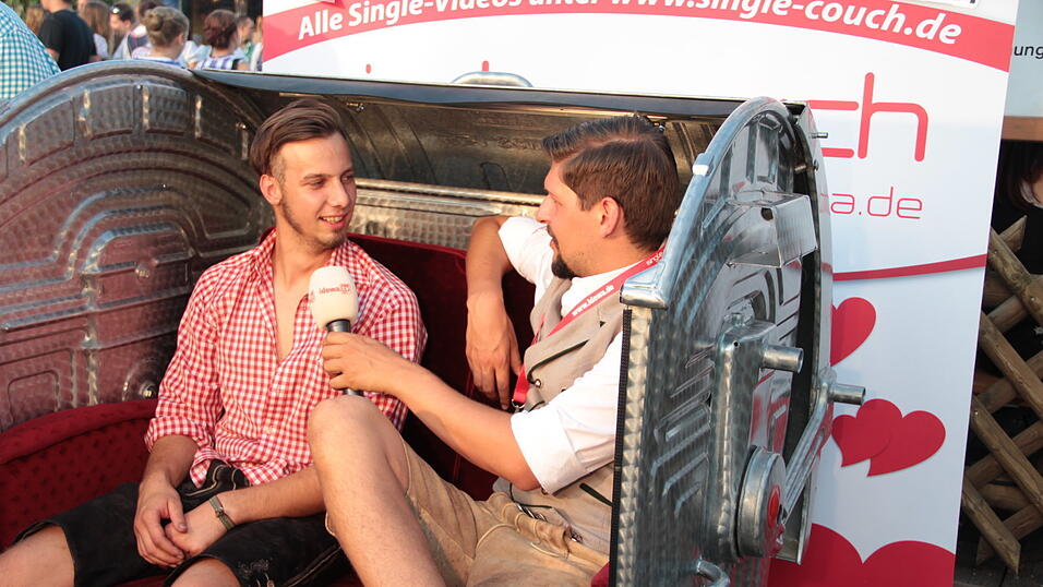 Schnappsch&uuml;sse von der Single-Couch aufgenommen am Samstag 8. August (Foto: Paul Przybilla)