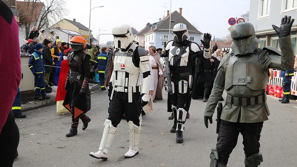 Beim Bogener Faschingsumzug war einiges geboten.