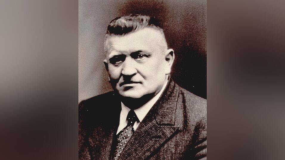 Hans Waldhier (Bayerische Volkspartei) tritt am 8. Januar 1925 als B&uuml;rgermeister die Nachfolge von Josef Gerlspeck (SPD) an. Seine Amtszeit dauert bis zur Gleichschaltung durch die NSDAP am 10. Mai 1933.