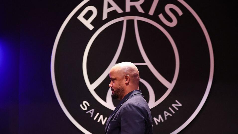 Bayern oder PSG? FCB-Coach Vincent Kompany hofft in M&uuml;nchen auf lautstarke Fans.