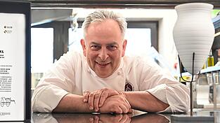 Der Bernrieder Sternekoch Erich Schwingshackl bekocht seine G&auml;ste sogar an Heiligabend. H&auml;tte Schwinghackls Esskultur an diesem Tag geschlossen, w&uuml;rde er f&uuml;r sich und seine Lieben vermutlich S&uuml;dtiroler Schlutzkrapfen zubereiten.