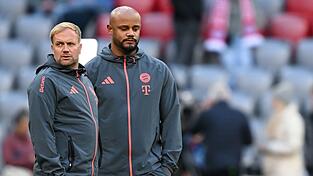 Der Chef (r) und sein Assistent.