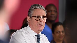 Der britische Premierminister Keir Starmer wehrt sich gegen die Anschuldigen des US-Milliardärs Elon Musk.