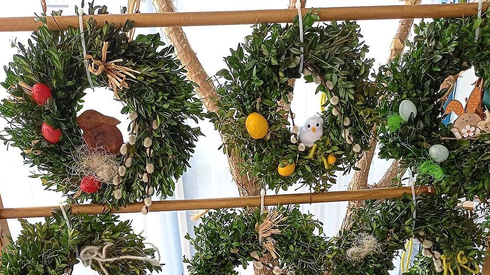 Auch verschiedene Kränze gibt es heuer beim Osterbasar im Elisabethenheim in Viechtach. Foto: Auch verschiedene Kränze gibt es heuer beim Osterbasar im Elisabethenheim in Viechtach. Foto: