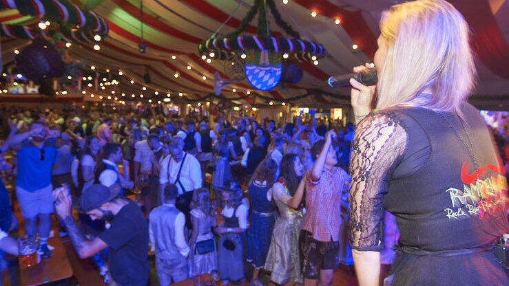 Die Partybilder vom Freitag, 12. August 2022, aus dem Festzelt Lechner.