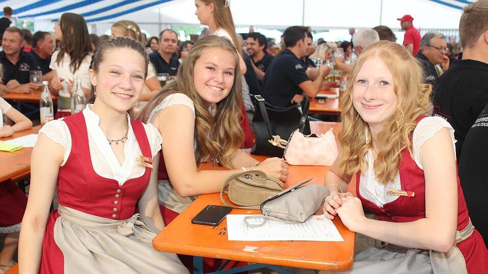 Zur Musik von Headless wurde ausgelassen gefeiert.