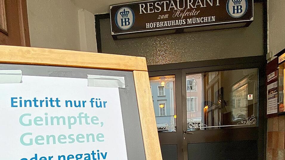 Wer in Landshut in ein Lokal m&ouml;chte, muss geimpft oder genesen sein. Ein zus&auml;tzlicher Test ist in Bayern hingegen nicht notwendig.