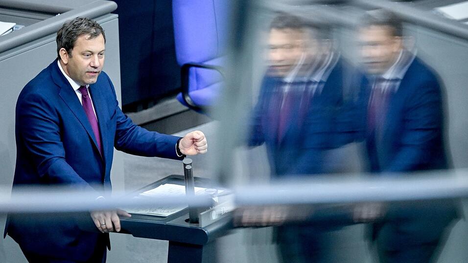 Finanzminister Klingbeil verteidigte seinen Etat im Bundestag. Finanzminister Klingbeil verteidigte seinen Etat im Bundestag.