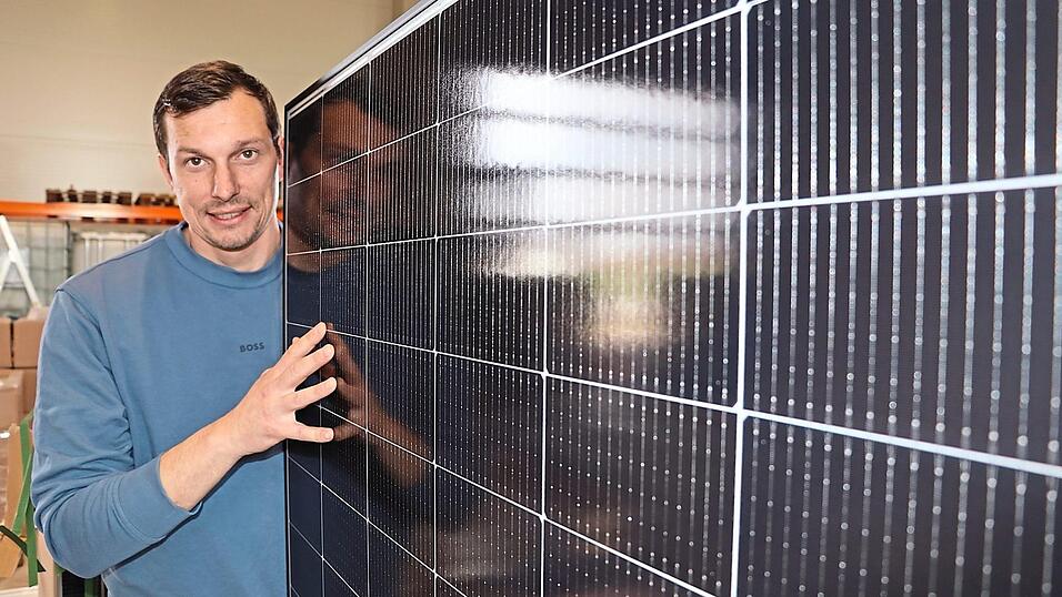 Markus Geiling steht auf PV: Der Gesch&auml;ftsf&uuml;hrer von EnergyVision plant, baut und vertreibt PV-Anlagen, h&auml;lt Vortr&auml;ge und ist als zertifizierter Sachverst&auml;ndiger gefragt.