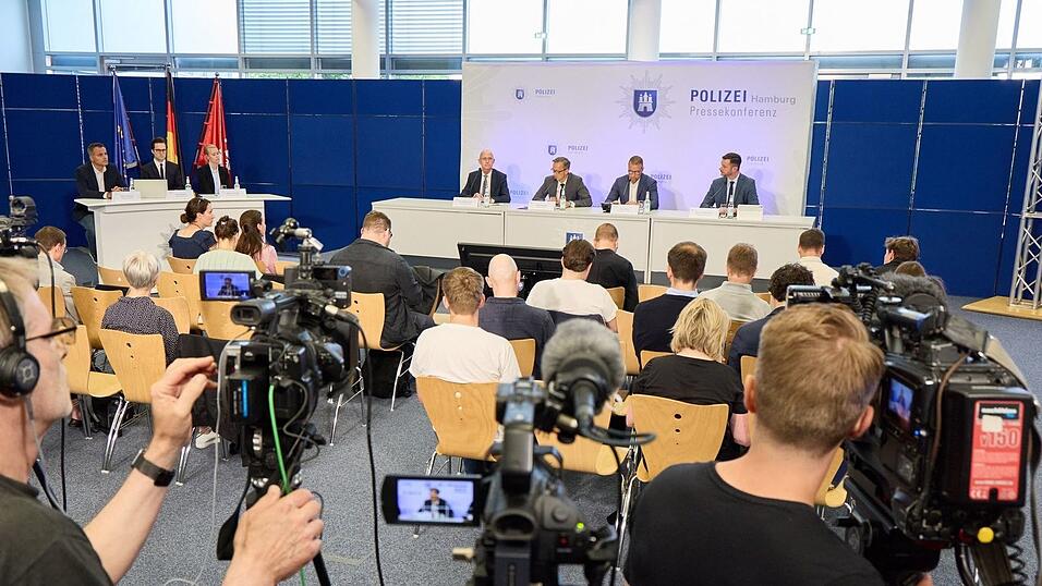 Im Juni verkündeten Polizei und Staatsanwaltschaft die Festnahme eines 20-jährigen mutmaßlichen Mörders. (Archivbild) Im Juni verkündeten Polizei und Staatsanwaltschaft die Festnahme eines 20-jährigen mutmaßlichen Mörders. (Archivbild)