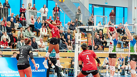 Das US-Girl mit dem Hammer: Crystal Burk hat in Markkleeberg die meisten Raben-Punkte erzielt - nämlich 14. Nun möchte die nur 1,70 Meter große und 24 Jahre alte Außenangreiferin natürlich auch vor den eigenen Fans den (Sprung-)Turbo zünden.