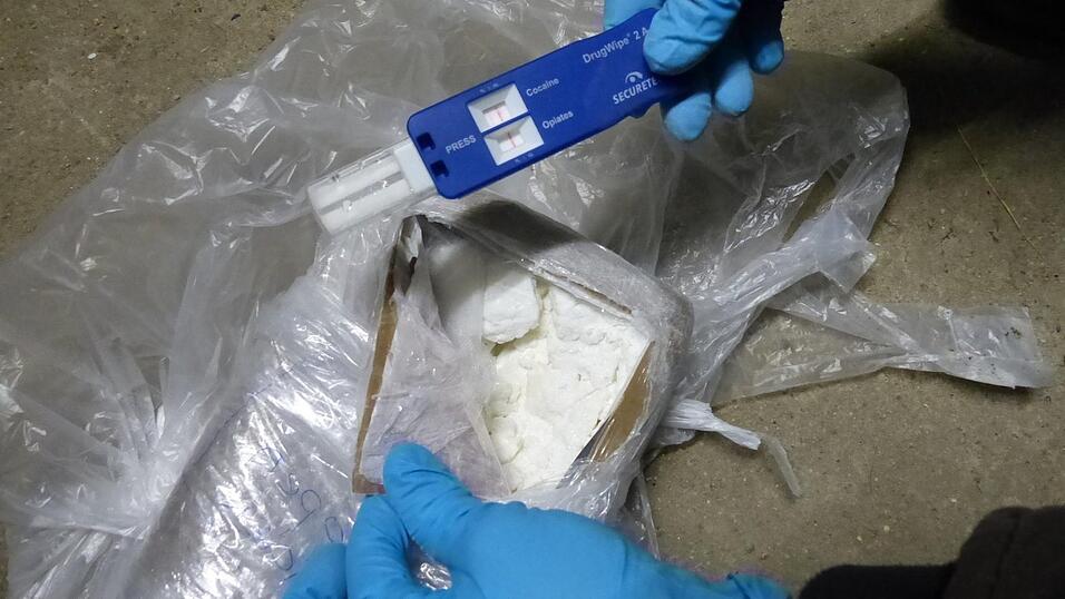 Mit dem Nachweis von Drogenkonsum lässt sich Geld verdienen. Zumindest bot eine Firma ihre Dienst an. Mit dem Nachweis von Drogenkonsum lässt sich Geld verdienen. Zumindest bot eine Firma ihre Dienst an.