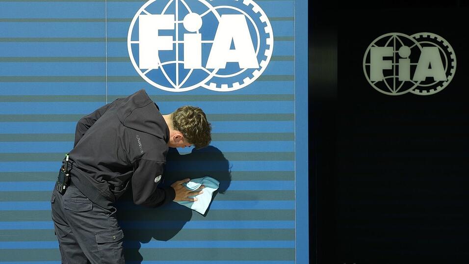 Die Macher der Formel 1 um den Weltverband Fia beraten &uuml;ber schnelle &Auml;nderungen am neuen Regelwerk. (Archivbild)