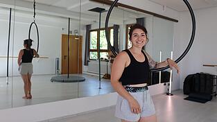 Steffi Zisler: Pole Dance ist ihre große Leidenschaft. Steffi Zisler: Pole Dance ist ihre große Leidenschaft.
