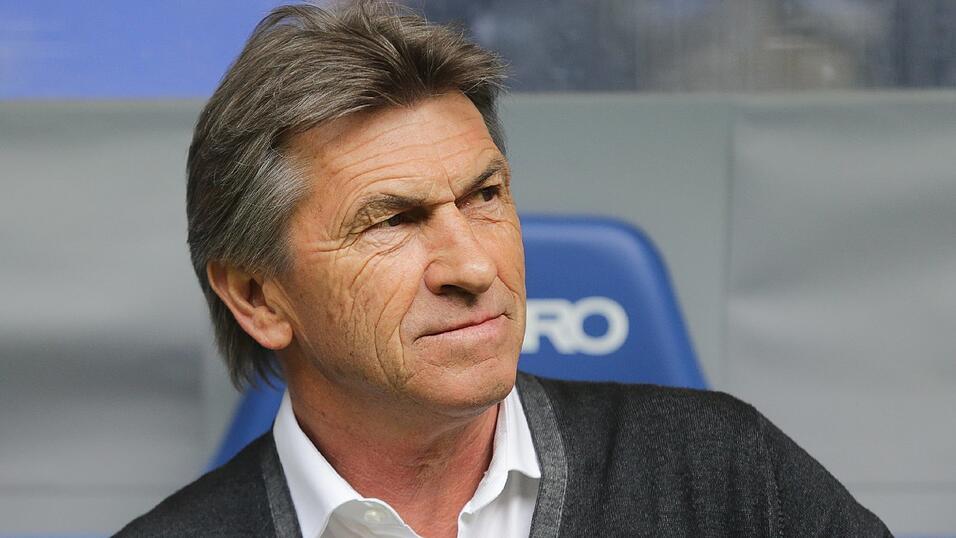 Weltmeister Klaus Augenthaler wird zuk&uuml;nftig beim SV Donaustauf an der Seitenlinie stehen.