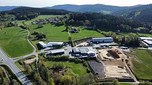 Blick auf das Industriegebiet Reichsdorf Nord, mit Fritz Office links oben Blick auf das Industriegebiet Reichsdorf Nord, mit Fritz Office links oben