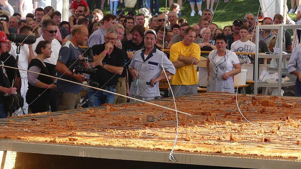 Schnitzel-Weltrekord in Mengkofen