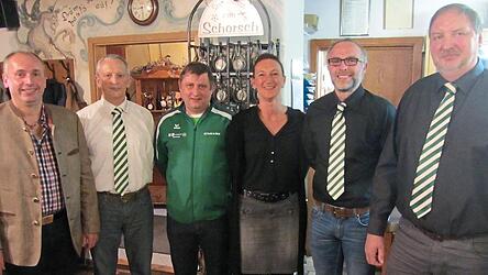 Die neue geschäftsführende Vorstandschaft mit Chef Christoph Haimerl (rechts).