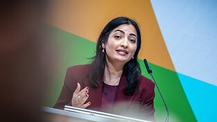 Etatk&uuml;rzungen zwingen Entwicklungsministerin Reem Alabali Radovan zur konsequenten Fortsetzung sinnvoller Kurskorrekturen, die bereits ihre Amtsvorg&auml;nger eingeleitet haben.