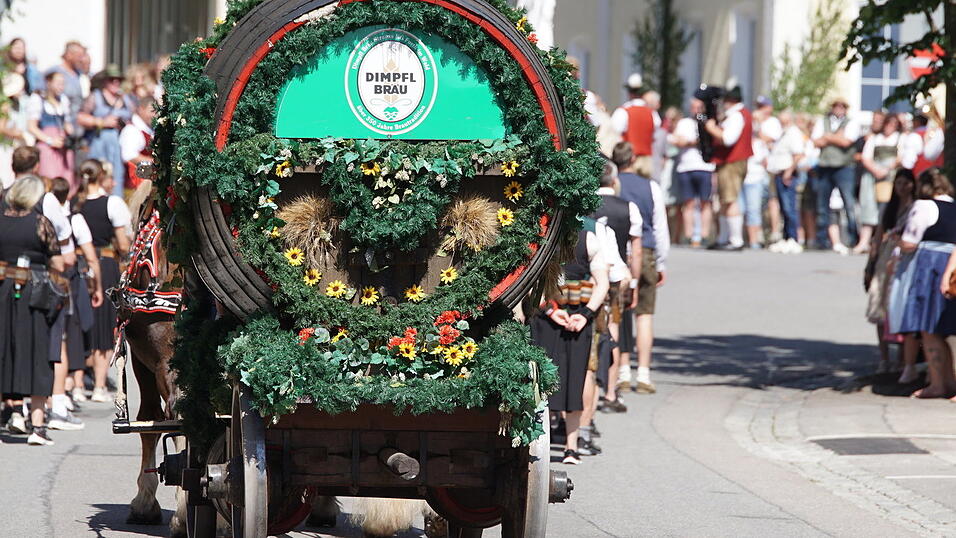 Das war der Bierzelteinzug am Pfingstsamstag in Bad K&ouml;tzting.