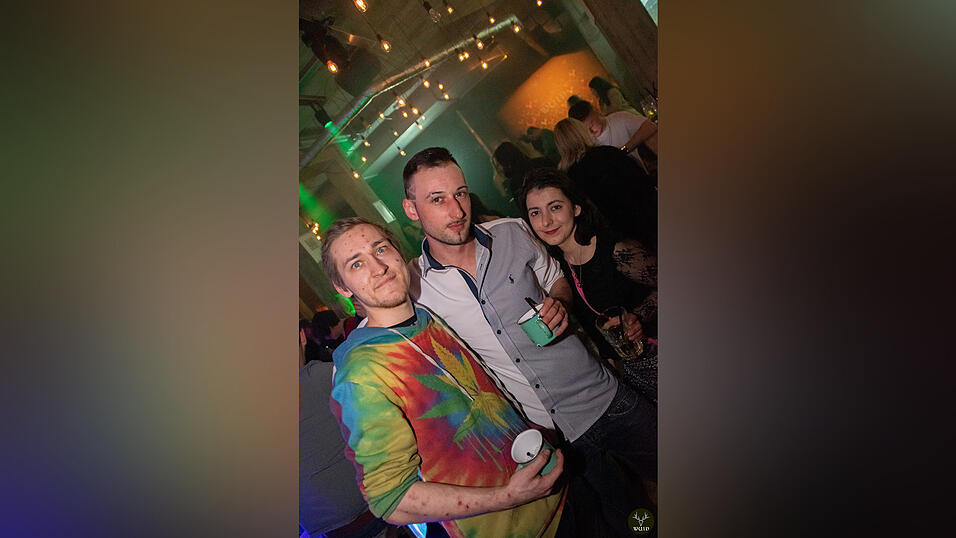 Die Stimmung bei den Partygängern am Samstagabend war prächtig. Die Stimmung bei den Partygängern am Samstagabend war prächtig.