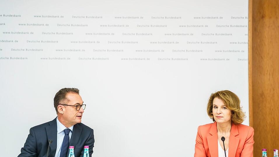Bundesbank-Präsident Nagel stimmte schon bei der Bilanzvorlage 2024 auf mögliche Verluste ein (Archivbild)