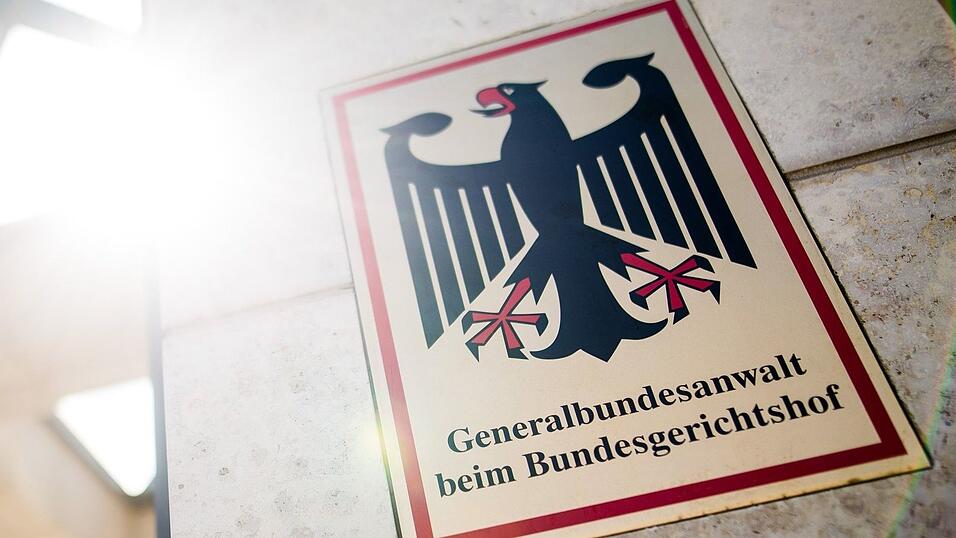 Seit einem Jahr sucht die Bundesanwaltschaft per Haftbefehl nach dem Verdächtigen. (Archivbild)