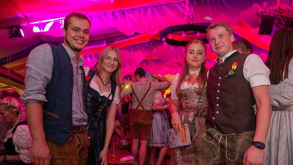 Die Partybilder vom Samstag, 13. August 2022, aus dem Festzelt Reisinger.