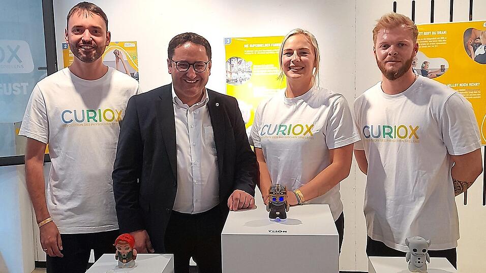 Einig sind sich (von links) Robin Karl, Tobias Gotthardt, Leonie Illing und Max Hantschel im Degginger. Sie setzen voll auf Curi und seine Gefährten. Einig sind sich (von links) Robin Karl, Tobias Gotthardt, Leonie Illing und Max Hantschel im Degginger. Sie setzen voll auf Curi und seine Gefährten.